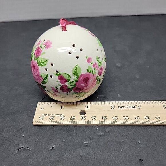 Vintage Andre Richard Sentomander Pomander Ornament Pink Floral Ball Ceramic - Picture 9 of 10